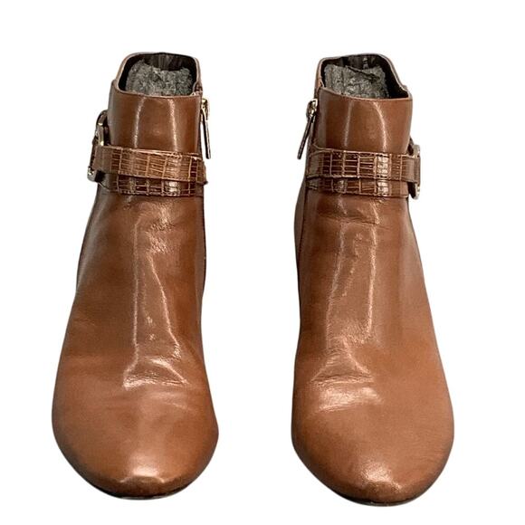 Bandolino Brown Leather Gold Buckle Side Zip Wooden Heel Ankle Bootie Women 9.5 - Picture 4 of 10